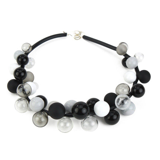 Bolla full cluster necklace - black and white