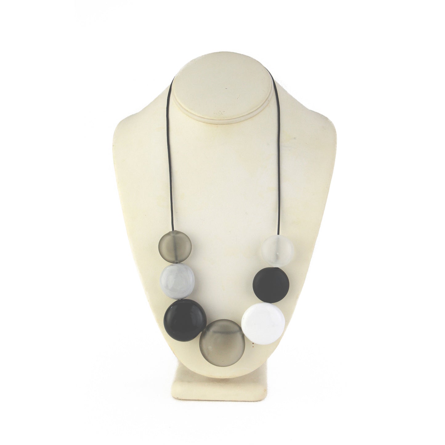 Aura seven bead necklace -black and white